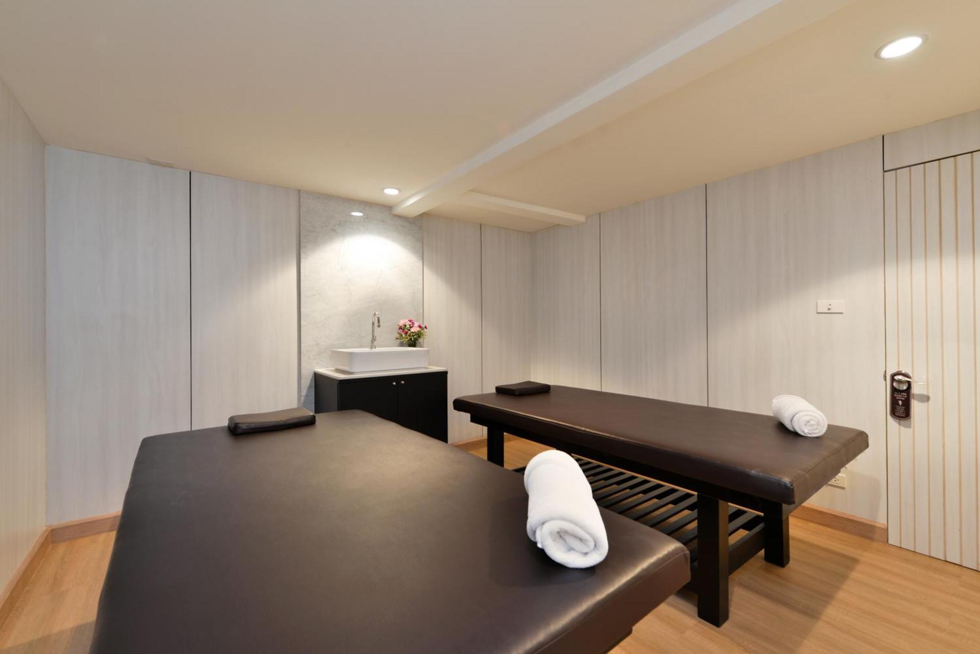 Villa De Pranakorn بانكوك المظهر الخارجي الصورة Massage beds