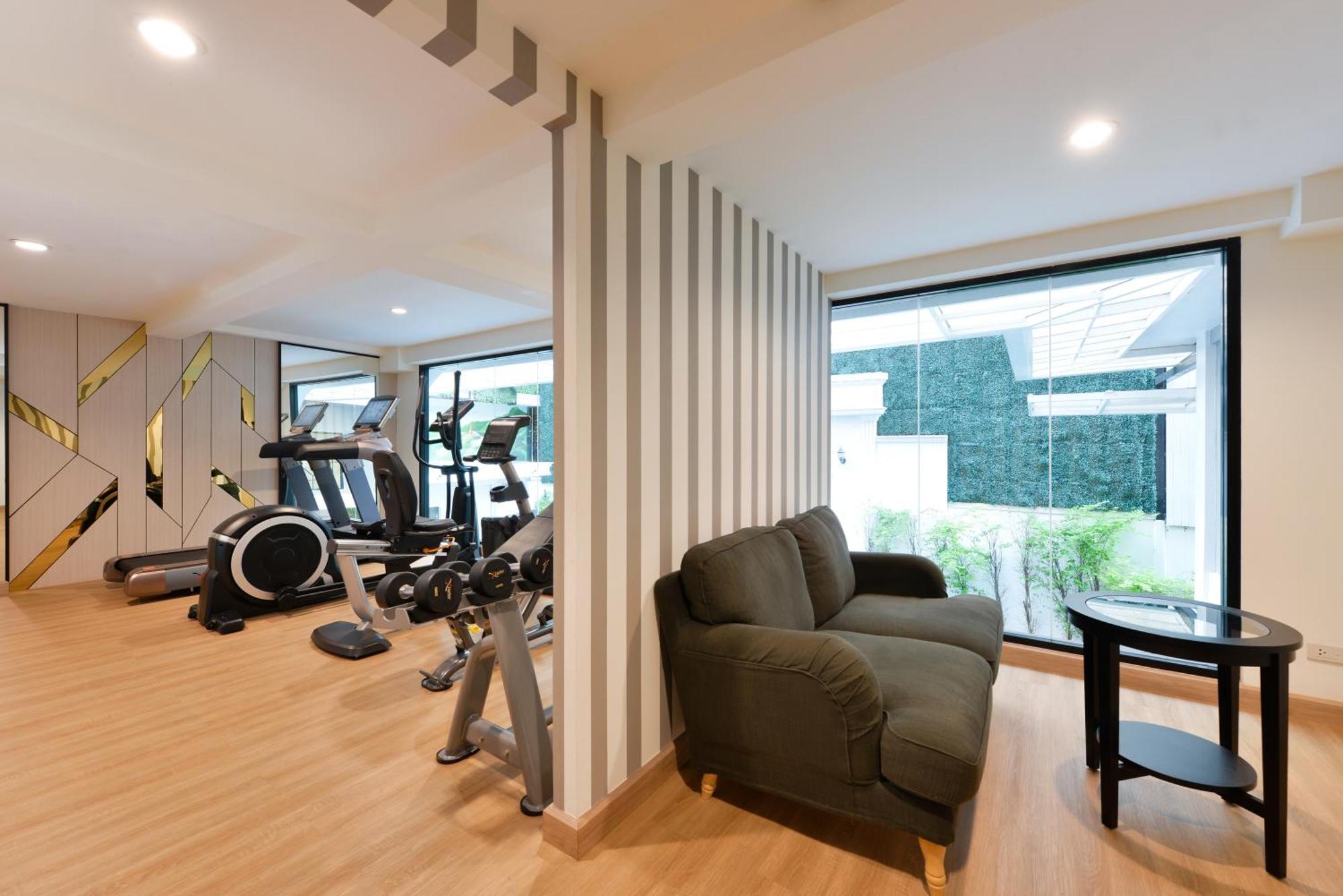 Villa De Pranakorn بانكوك المظهر الخارجي الصورة The gym at the residence